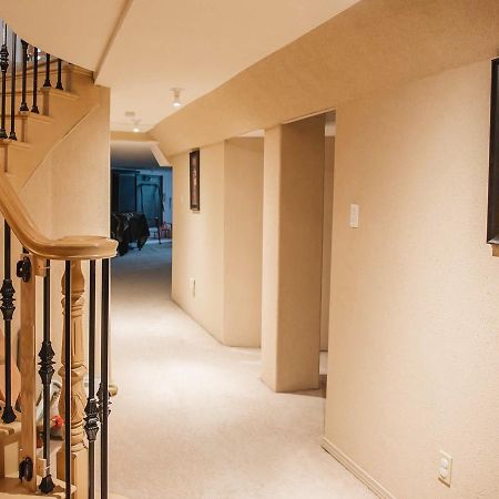 Jstlikehome - Luxury Mansion & Guesthouse Отава Екстериор снимка